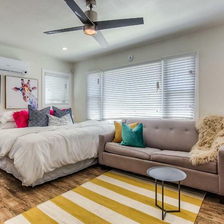 Long Beach Studio Suites 外观 照片